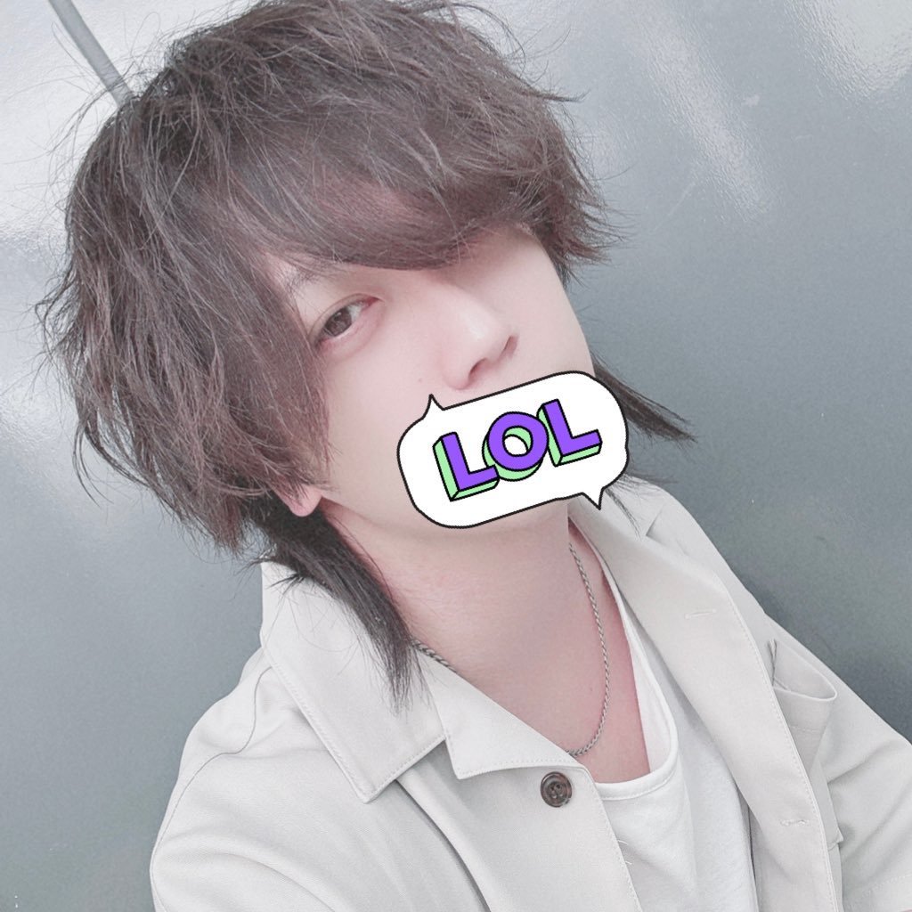 早く髪伸びないかな
この頃に戻したい
切らなきゃよかった 