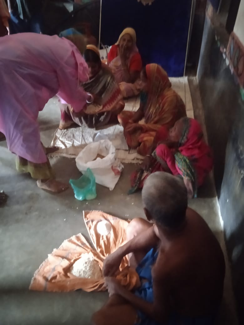 Free kitchen &amp; dry food distribution of cyclone shelter by Erasama Block Administration for Cyclonic Storm -DANA@CMO_Odisha@PRDeptOdisha@CollectorJspur@ZP_Jagatsingpur