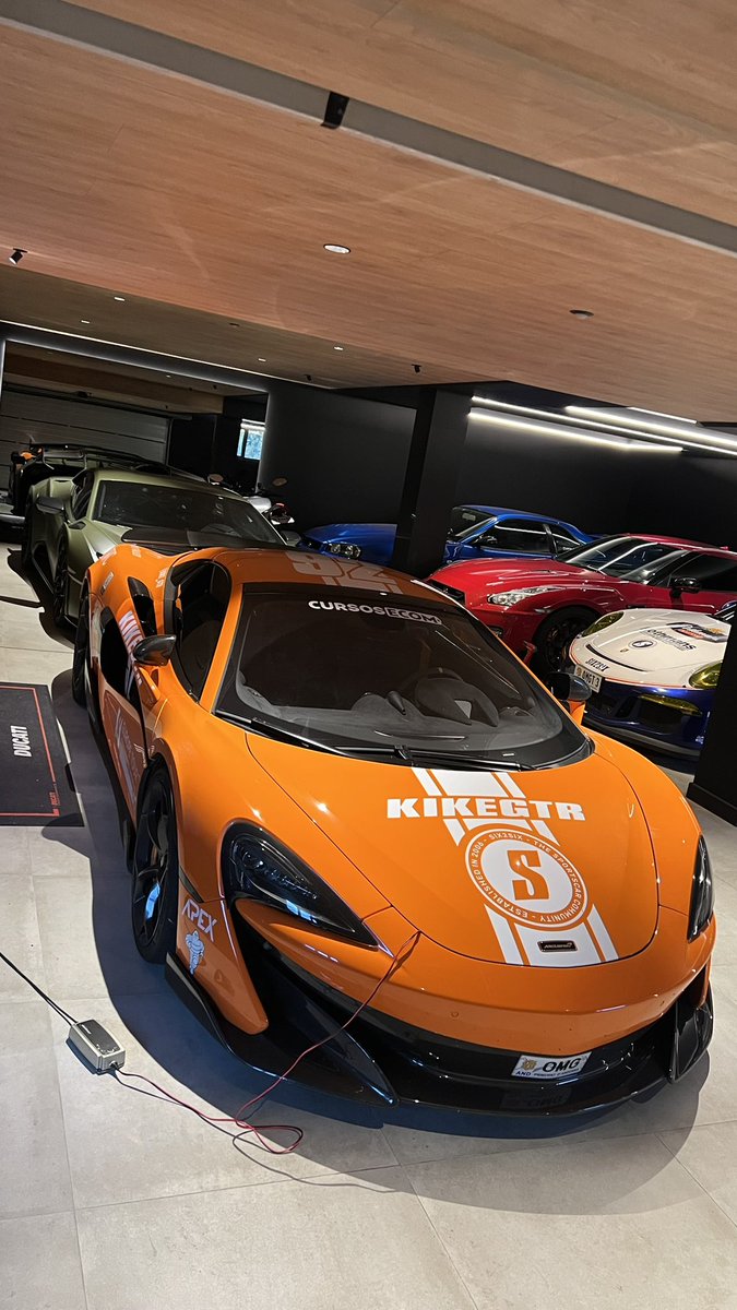 Eres el único culpable de tu situación actual. Deja de ponerte excusas y lamentarte

Soñé esta vida desde que era pequeño pero no es hasta que trazas un plan y ejecutas que nada cambia. Un sueño sin acción se queda en eso, un sueño.

*Completo en mi Instagram*