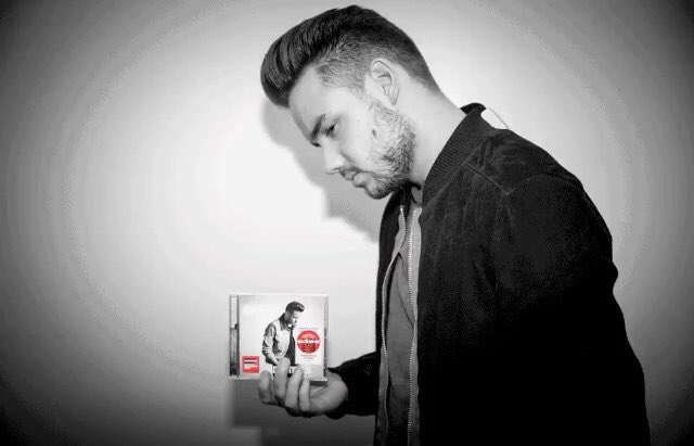 ziamsole's tweet image. 🔙 Liam with his individual cover of #MITAM ♥️