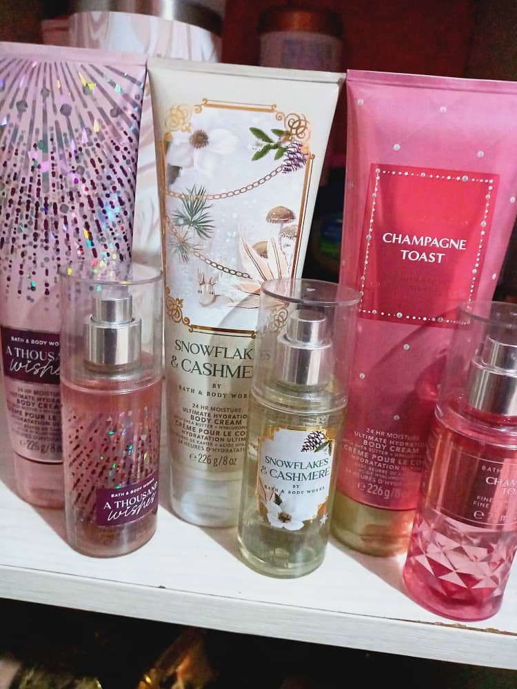 ambitious_guyyy's tweet photo. @RealTalkFadzie Bath and body works products
$15 set  with body cream  and mist
https://t.co/UXagilQckP https://t.co/lYsTAhASfX
