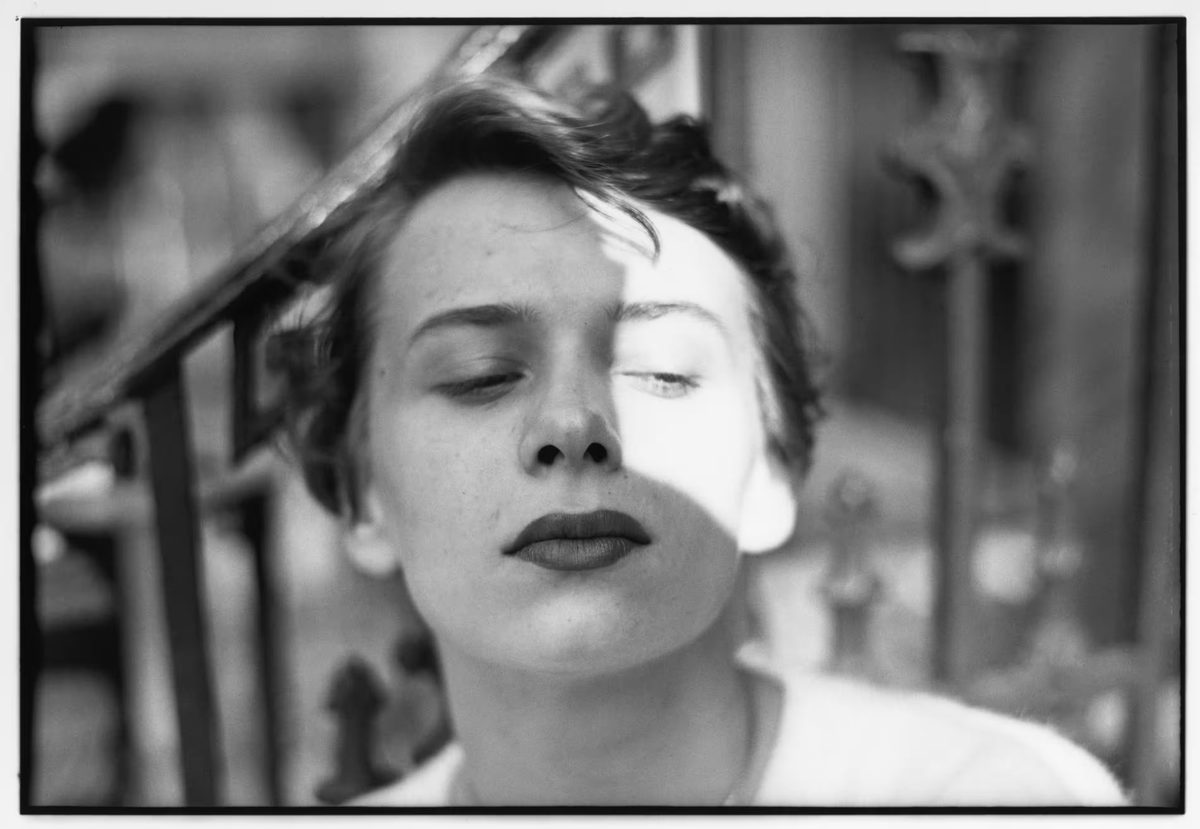 mixdevil66's tweet image. ‘An enigma, an artist who walked to his own beat’: the everyday sublime of photographer #SaulLeiter. For 60 years, the American quietly captured small, luminous details of life on the streets of NYC. He was also a notable painter. theguardian.com/artanddesign/2… #photography