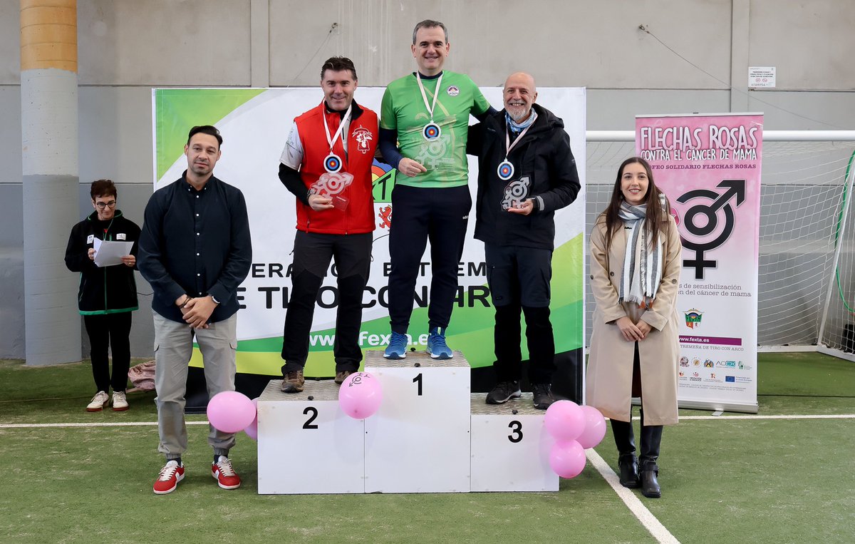 El Trofeo Flechas Rosas clasificatorio para el Campeonato de España se ha llevado a cabo en  el <a href="/CTD_cdcaceres/">Ciudad Deportiva CC</a> 

Se trata de la III edición de este proyecto de tiro con arco para sensibilizar sobre la enfermedad y ayudar a los afectados.
