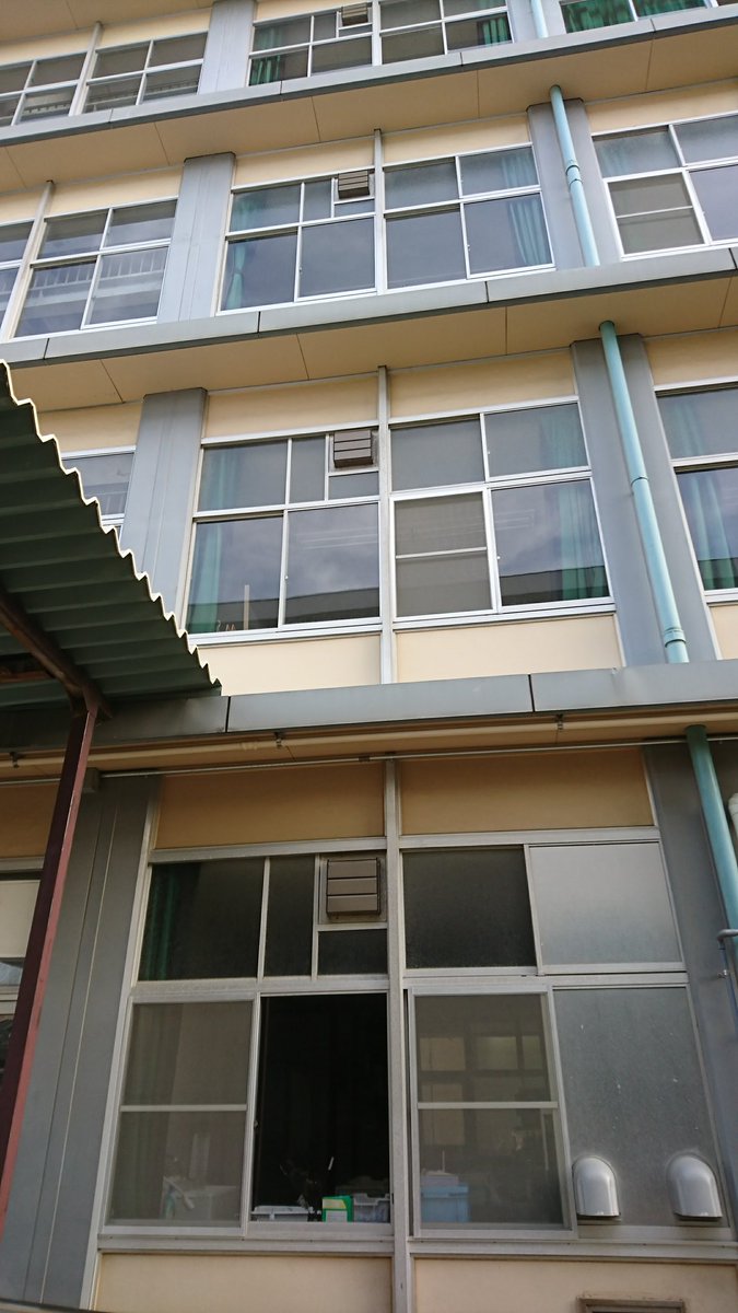 私は母校潰された上に、特に土地を使うわけでもなく陸軍幼年学校時代からある桜も手入れされず、校舎ずっと放置されてるのであんまりー好きじゃないです····。