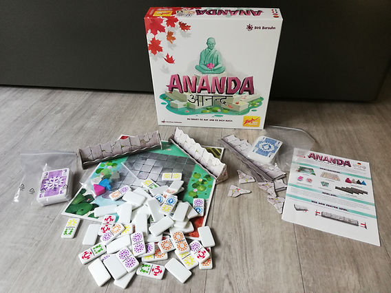 #ananda ist ein schönes Steine-Lege-Spiel. Viel Spaß mit unserer #rezension:

gamingwolves.net/post/ananda-zo…

@simbadickiegroup #boardgamer #boardgamegeek #boardgamesofinstagram #boardgamecommunity #brettspiele #bgg #gesellschaftsspiele #tabletopgames #spiel #spielen #nerd #blogger