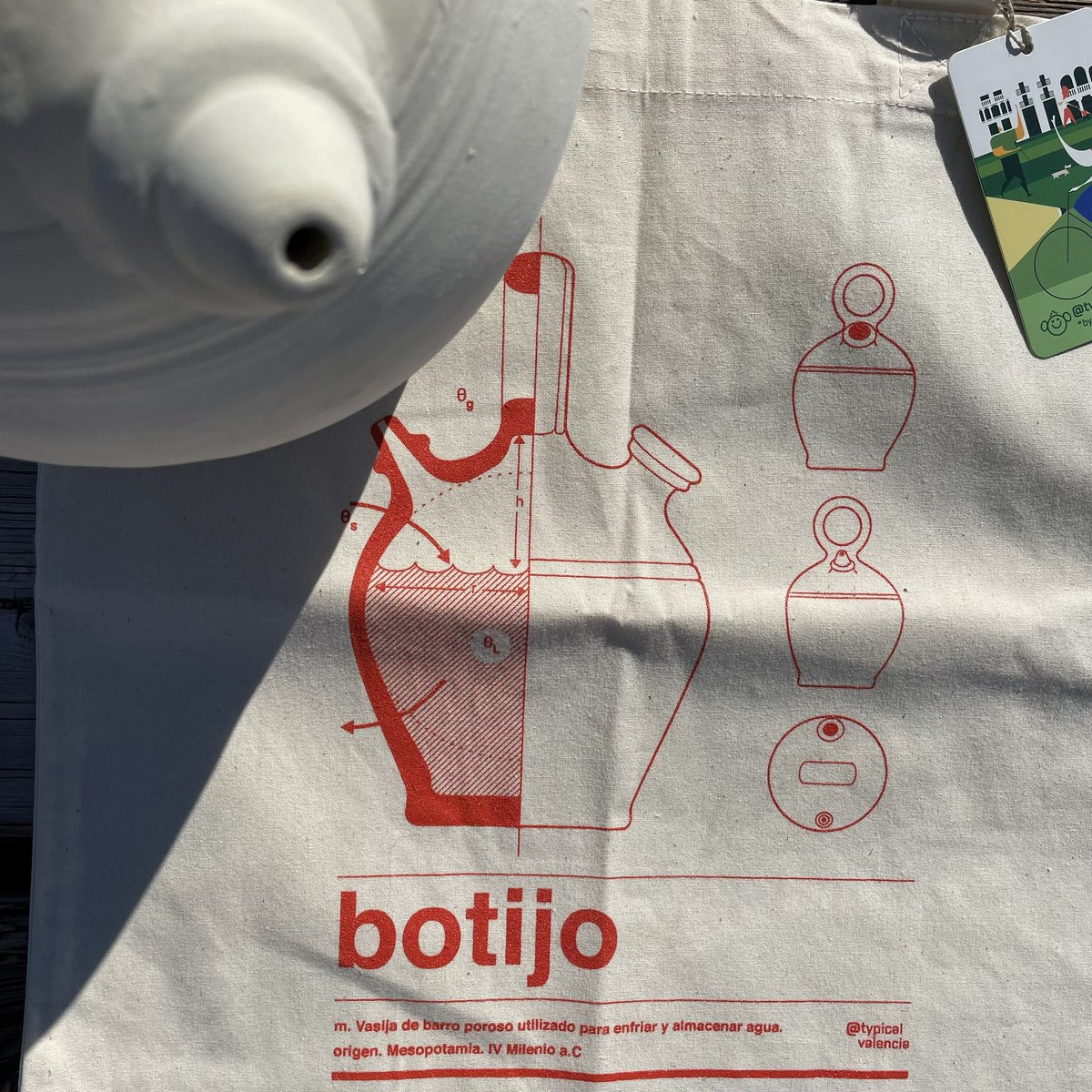 atypical valencia tweet media