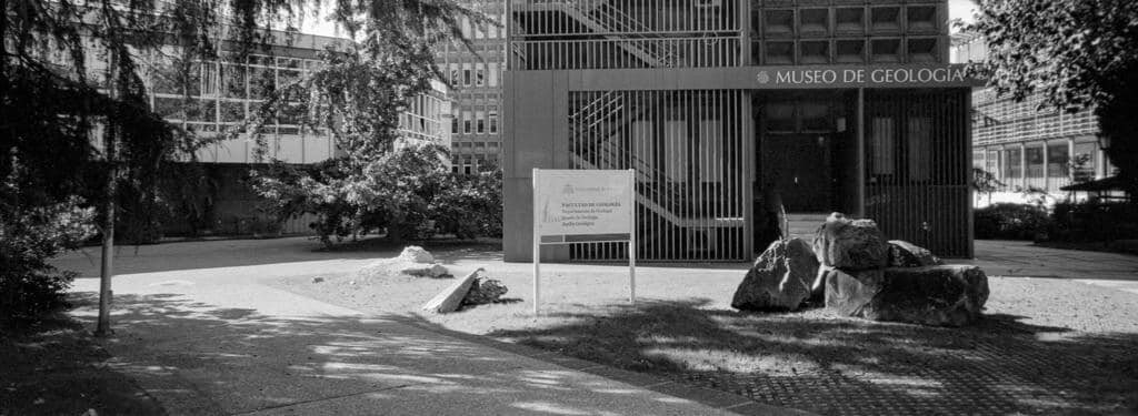 PERALTE_AS's tweet photo. Recordamos trabajos de #LumoArquitectos
#Rehabilitación/adecuación de Museo de Geología para La Universidad de #Oviedo.
Un reto del que están orgullosos por la dificultad de intervenir en un clásico de  #arquitectura moderna de Alvarez Castelao como es la Facultad de Geológicas. https://t.co/1nTqadedKD