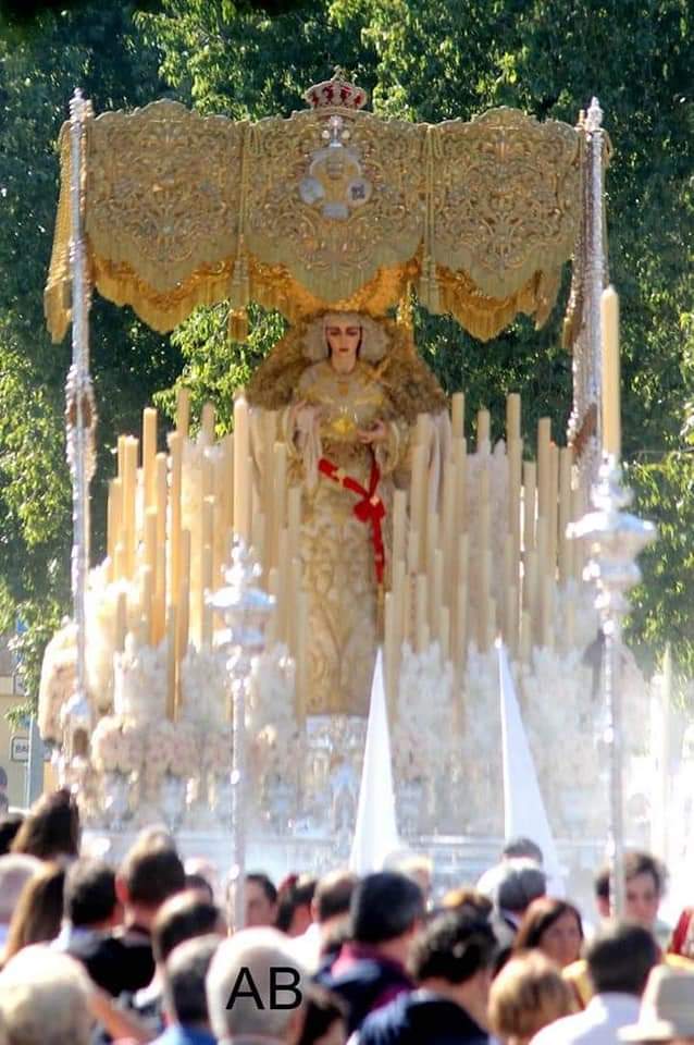 Salud divina enfermera, buenos días a por el lunes.