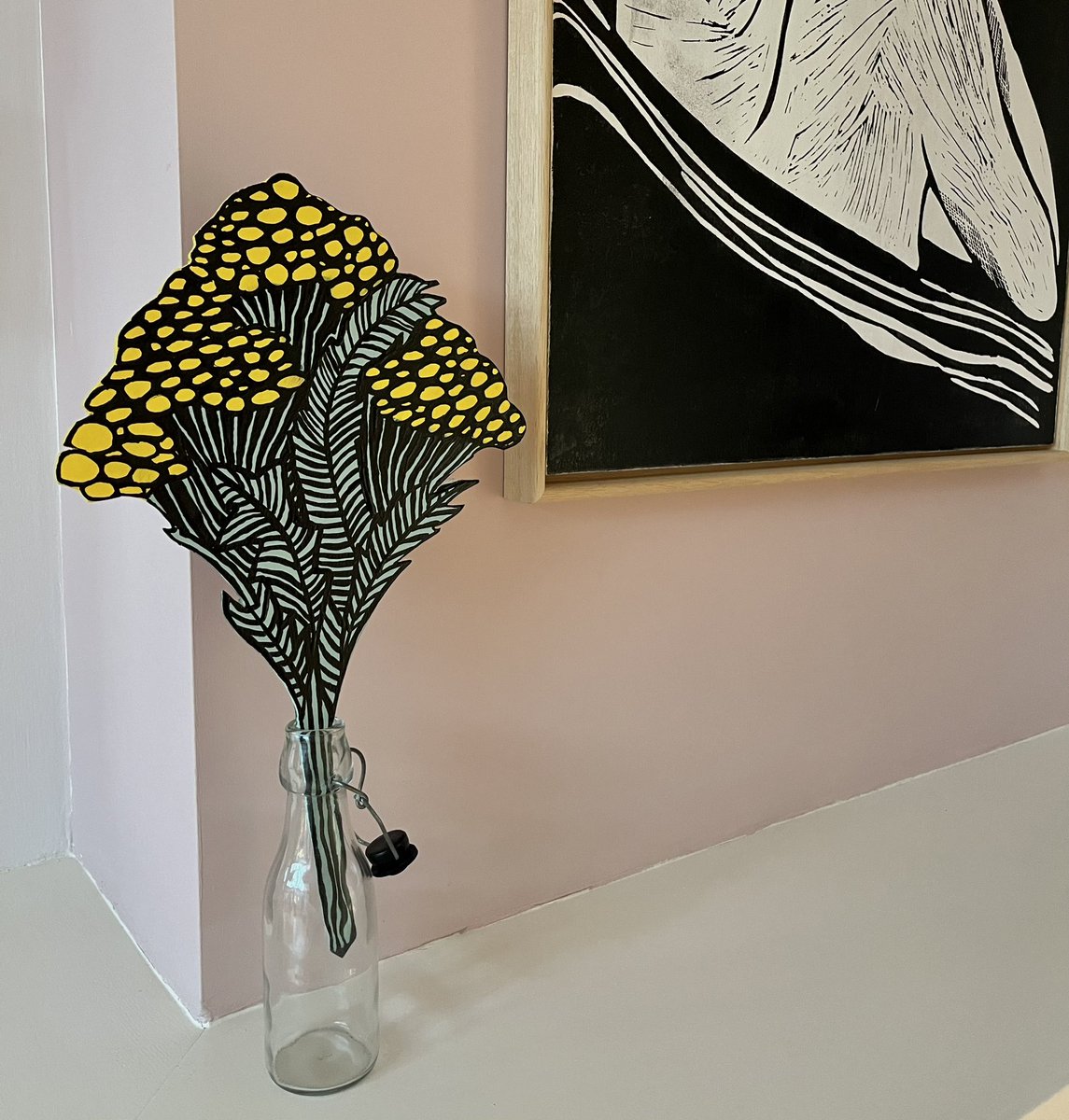 Maakte een boeketje (ik heb heel erg hooikoorts en kan geen bloemen in huis verdragen. Dus daarom maar een vaasje houten bloemetjes💕)