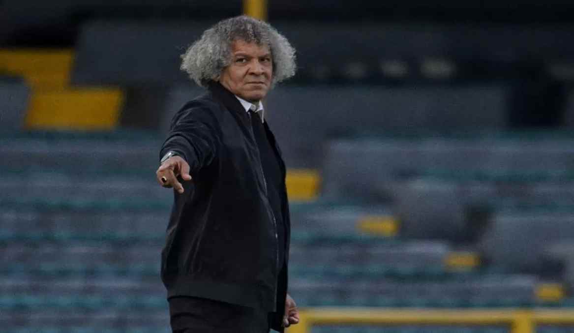 Flowsjo's tweet image. Ever pondered on Florian S.'s appeal?