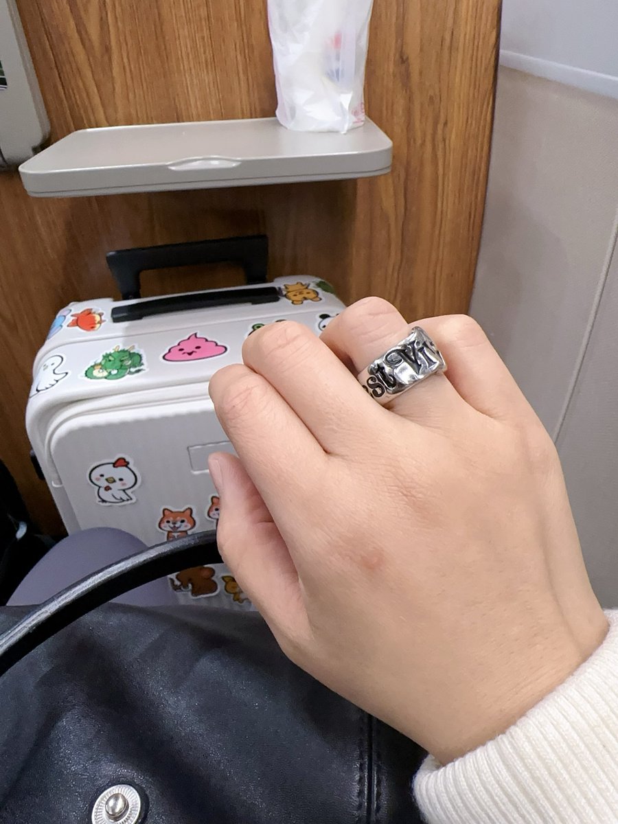 CongcongL86684's tweet photo. Beautiful ring https://t.co/suZ7ywTmnv