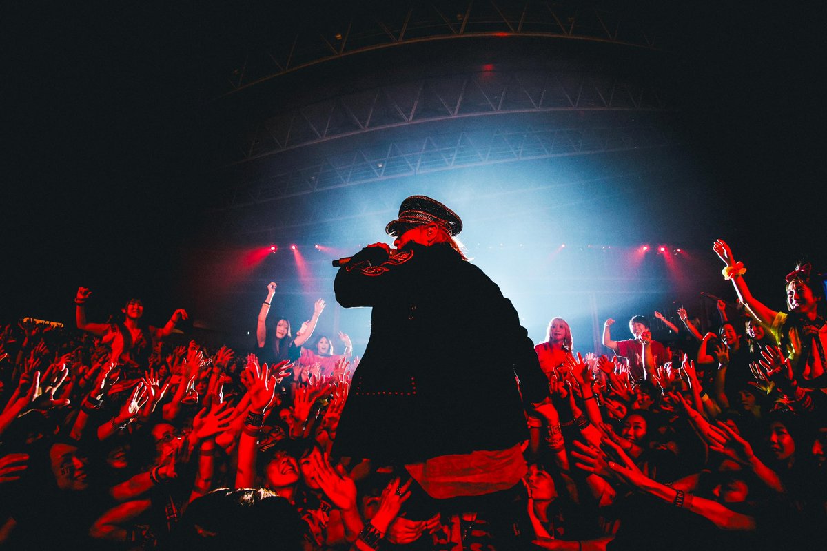 ファイナルはっちゃけたな！ 首洗って待ってろ！ #HYDE