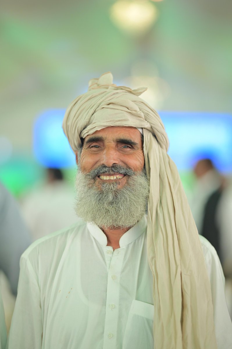 pmln_org's tweet photo. "خوشحال کسان ، خوشحال پنجاب"

الحمدللہ وزیراعلیٰ مریم نواز کا ایک اور وعدہ ہوا پورا اور تاریخ کے سب سے بڑے کسان کارڈ کے اجراء کا باقاعدہ آغاز ہونے جارہا ہے۔جس کے تحت تمام چھوٹےکاشتکار ڈیڑھ لاکھ روپے تک بیج کھاد اور پیسٹی سائیڈ خرید سکیں گے۔
 #کسان_کو_نواز_دو https://t.co/MZ8kifsJMa