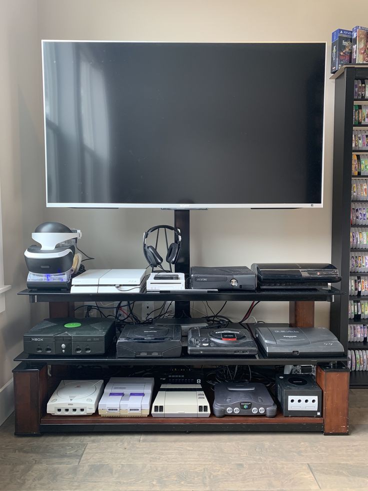 ALMUFKR1's tweet photo. The Queen sits on her throne surrounded by the greatest old game console players 👑🕹🖥
#consoleplayers #xbox #gamergirl #fortnite #siege #twitch #operationshadowlegacy #operationvoidedge #operationemberrise #toxic #operationphantomsight #operationwindbastion #ashrush #gaming https://t.co/v0UAcqT3O5