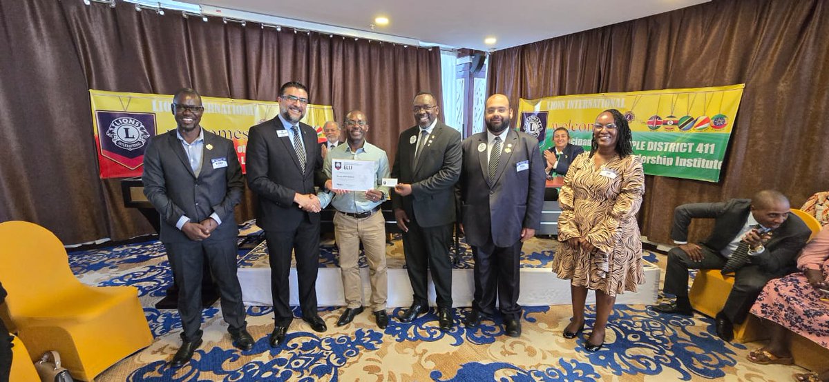 MukLeos's tweet photo. Congratulations to our graduates from the recently concluded Emerging Lions Leadership institute.🔥 https://t.co/3eCL7TgN20