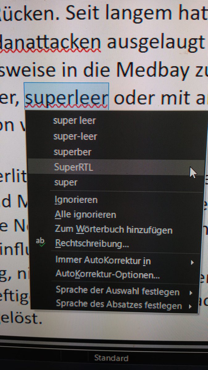 JorleLP's tweet photo. Hier benötigt jemand dringend ein neues Schreibprogramm, ich bin tief geschockt und traumatisiert. 
Ich kann so nicht arbeiten! 😂 https://t.co/o6kj7A5tVo