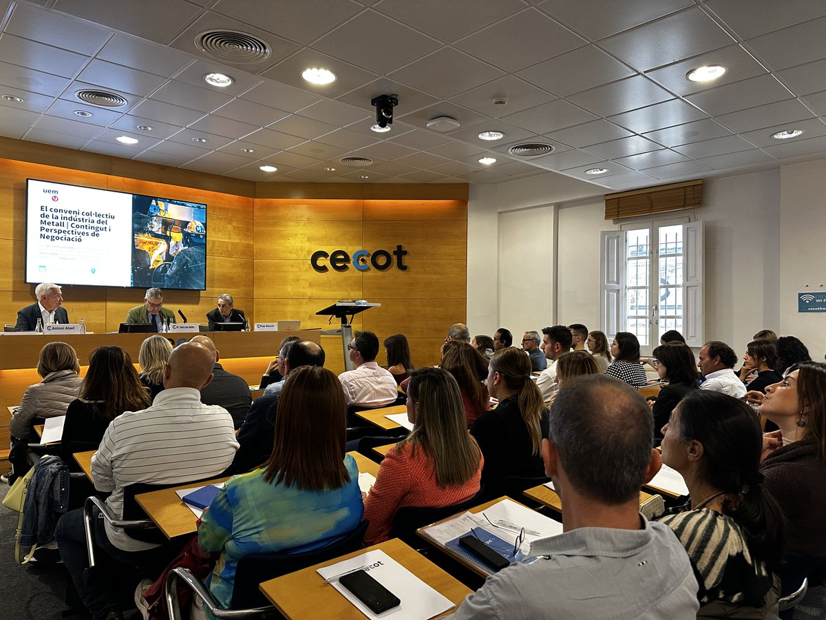 La Unió Empresarial Metal·lúrgica de Terrassa ha celebrat una sessió a la seu de la Cecot per analitzar el conveni col·lectiu del sector del metall i explorar aspectes rellevants per a les pròximes rondes de negociació, previstes per a gener de 2025.