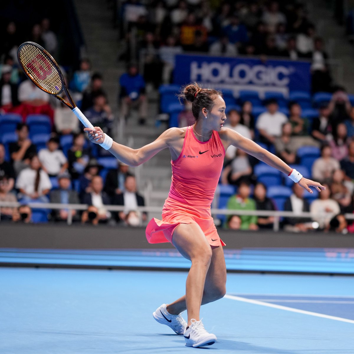 wilsontennisjp's tweet photo. 東レ パン パシフィック オープンテニス トーナメント
女子シングルス優勝:ジェン・チンウェン
今年、全豪オープンの準優勝から始まり、大躍進を続けるジェンに今後もぜひご注目ください!
Congratulations! Zheng!
Women's Singles Champion.
#wilsonfamily
#wilsontennis https://t.co/bofvrowPb7