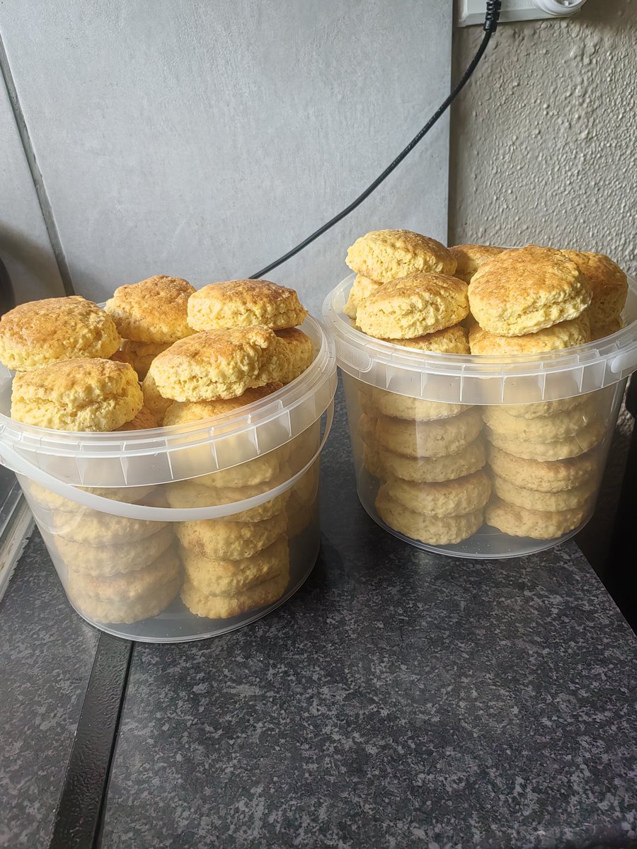 zandithebaker's tweet photo. Have a great Monday ♥️ I'm based in Windmill park estate boksburg https://t.co/XRu5u51LP1