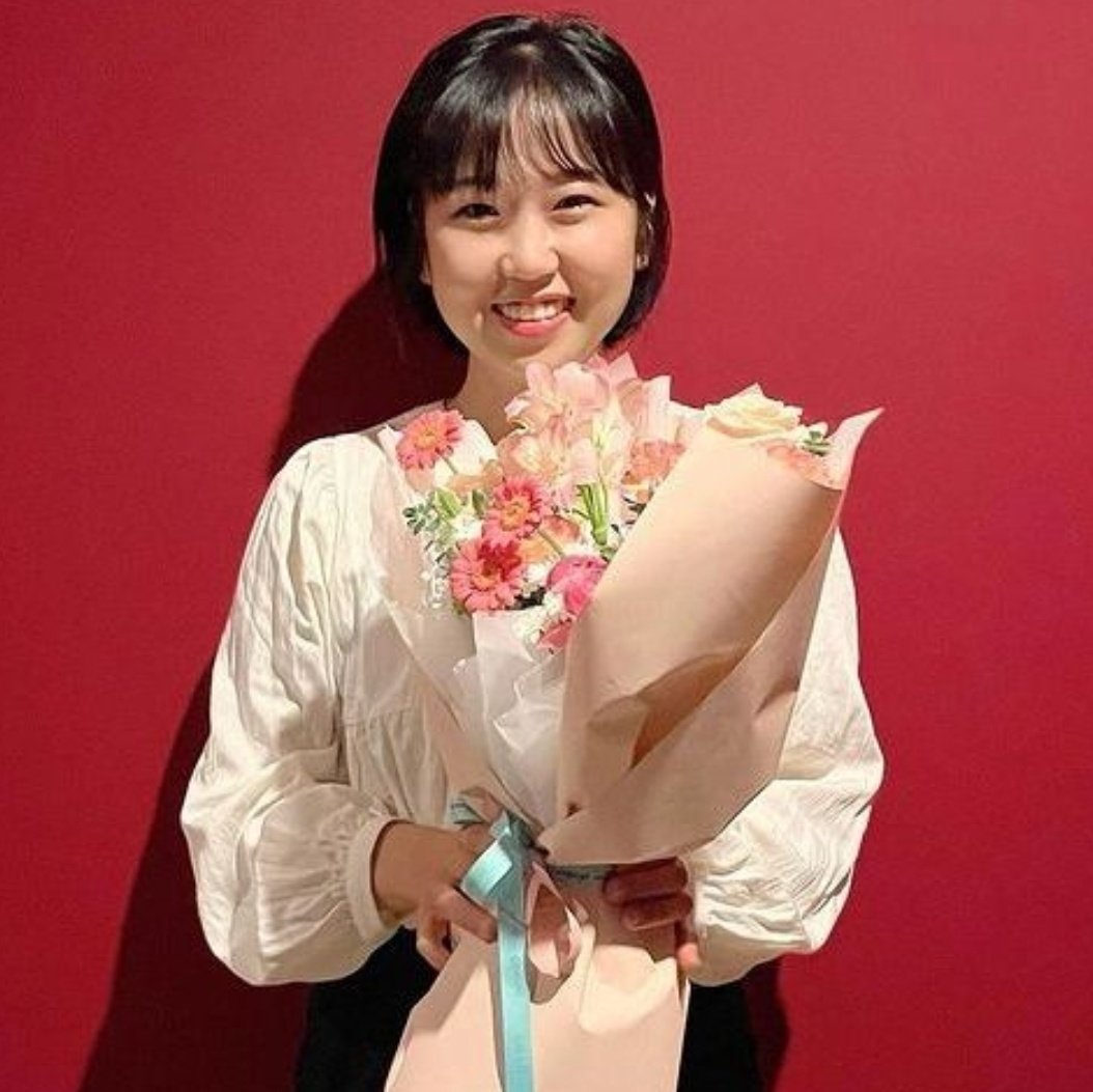 bltwt_'s tweet image. the director                               the show