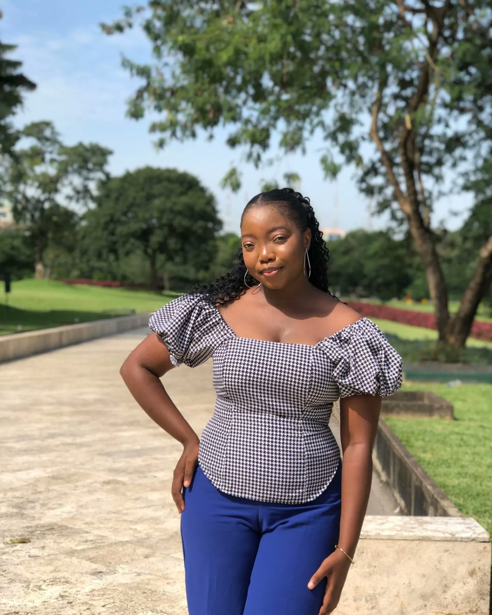 peppermintco__'s tweet photo. Honestly, only Peppermint. Only one.
Features:
Form fitted full length blouse with curved waist
Fully lined
No boning
Zipper
Elastic shoulder sleeve (can be worn on and off the shoulder)
Fabric: Houndstooth crepe
(Other fabric options available) 
Price: 15,000 https://t.co/bZzo4hLZ45