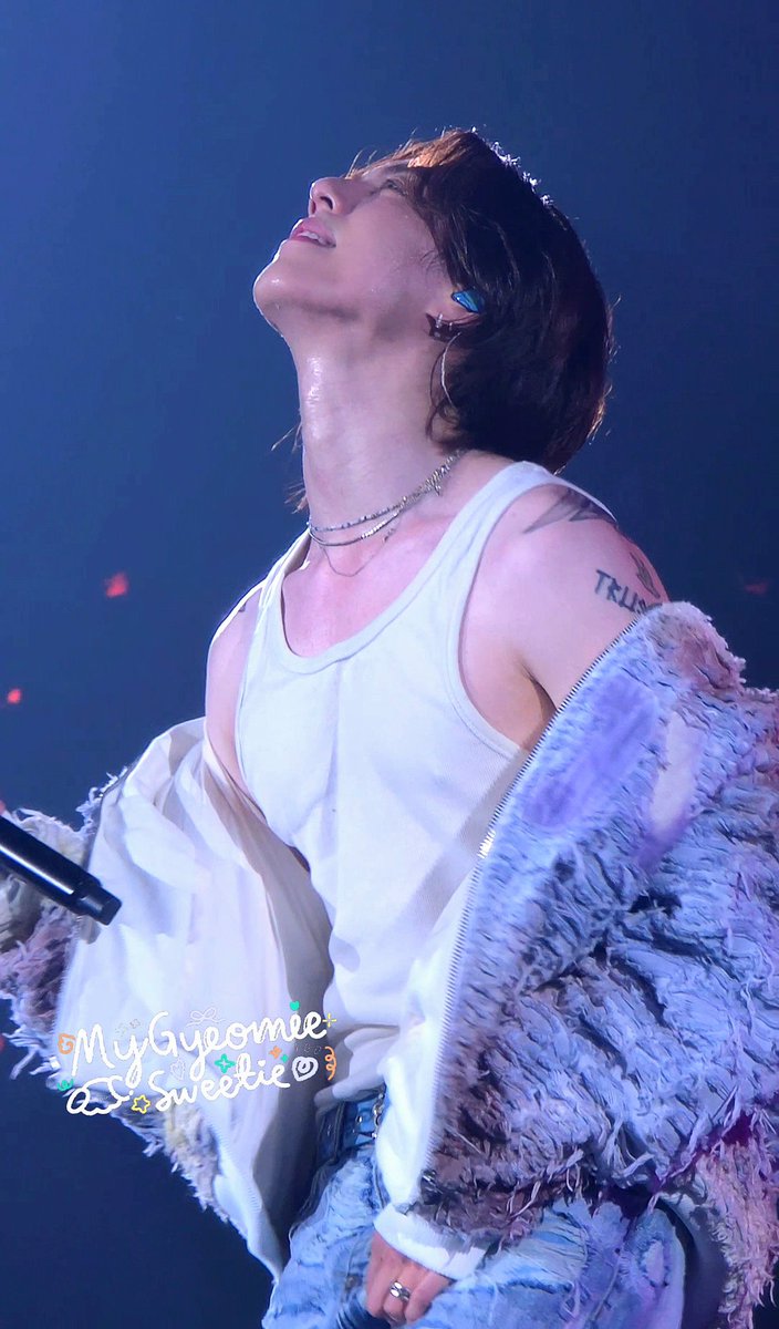Fhasaijj's tweet photo. รักนู๋ให้ทำปากจู๋ หน้าคิตตี้.บอดี้มาเวลฮะ 😄😚🔥🔥🔥
#유겸 #김유겸 #YUGYEOM @yugyeom 
#YUGYEOM_TRUSTY_BKK_D2 https://t.co/5302SyBz8L