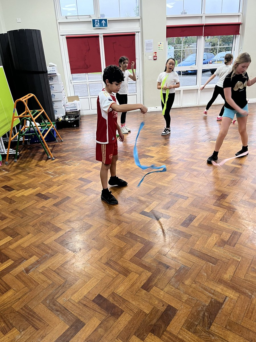 Mr Holmes tweet media