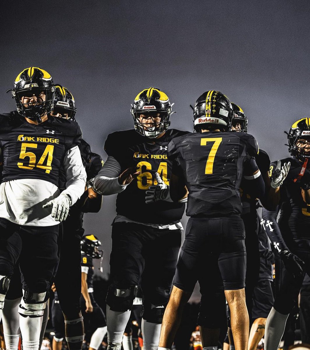 Phoenix Hester (@phoenixhester7) on Twitter photo Mid senior szn highlights
hudl.com/athlete/168896… Mid senior szn highlights
hudl.com/athlete/168896…