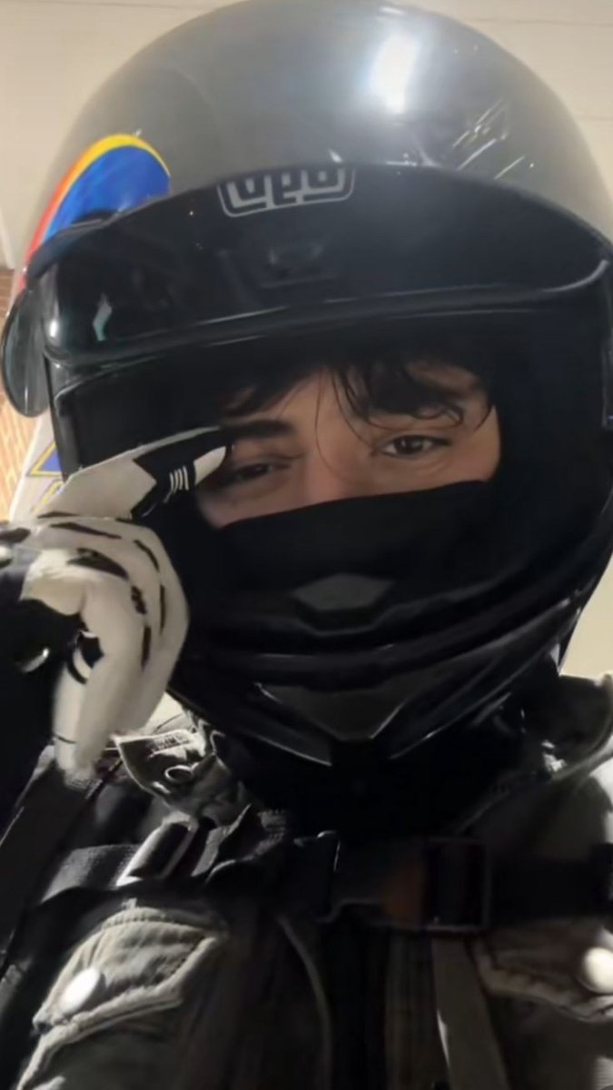 windrisesd's tweet image. bom dia