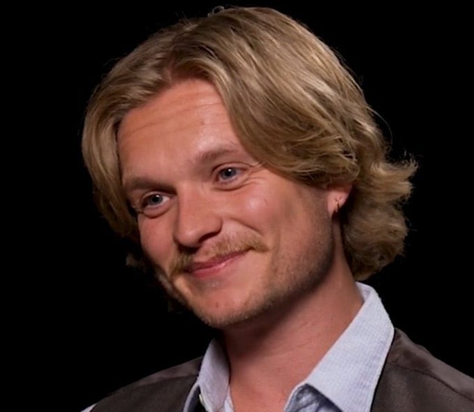 spool0fgreen's tweet photo. manifesting circle:

                   🕯            🕯
        🕯                               🕯
                 
       🕯          TGC as            🕯
                     HAYMITCH
           🕯                           🕯
                    🕯        🕯 https://t.co/YGIpzvFtJ2