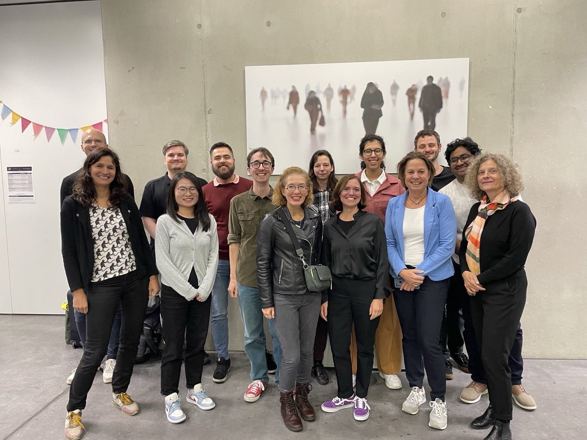 Excited to report that project SemChangeMWE with Filip Miletic, Chris Jenkins &amp; headed by Prof. Sabine Schulte im Walde hosted an inspiring lunch2lunch workshop on synchronic &amp; diachronic computational models of noun compounds. 🥳
Project website: schulteimwalde.de/research/SemCh…
#NLProc