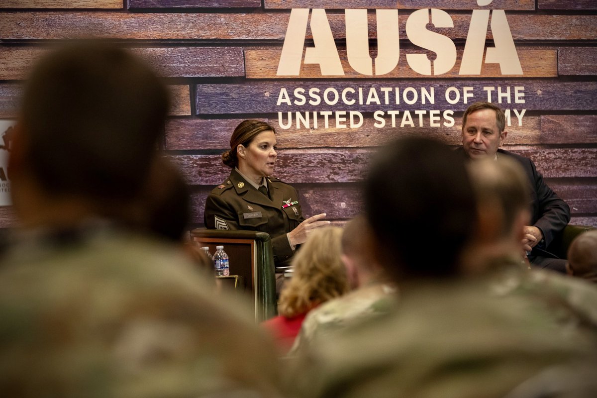 USArmyReserve's tweet image. “We leverage people. Reserve brings in civilian talents that we need. We have wicked smart people. We have the AI, the data scientists. Army Reserve Soldiers bring those talents in.”

Panelist CSM Sherri Turner, 75th Innovation Command 

#AUSA2024 #ArmyTransformation