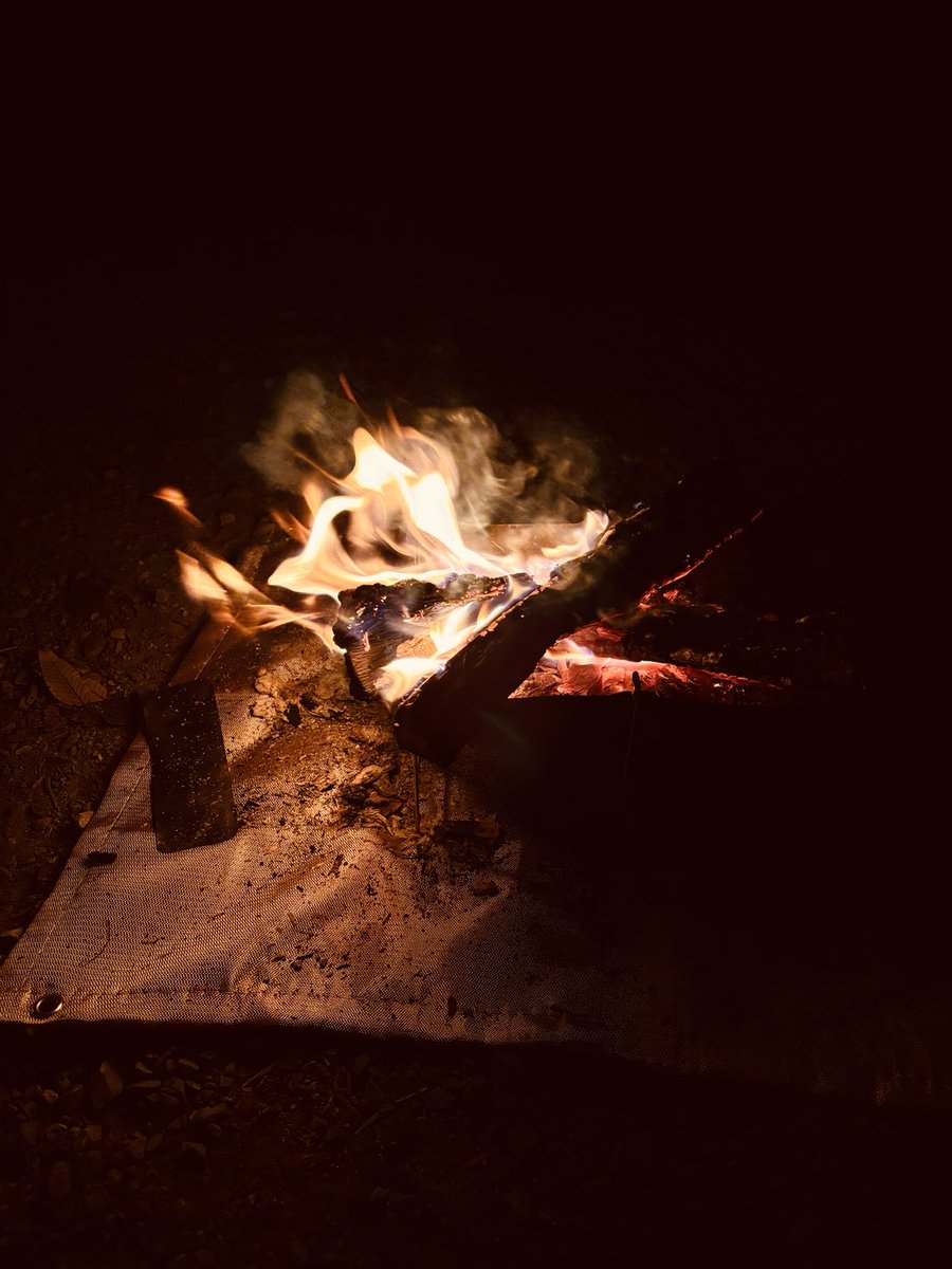 火を見つめて人生を見つめるみたいな😇