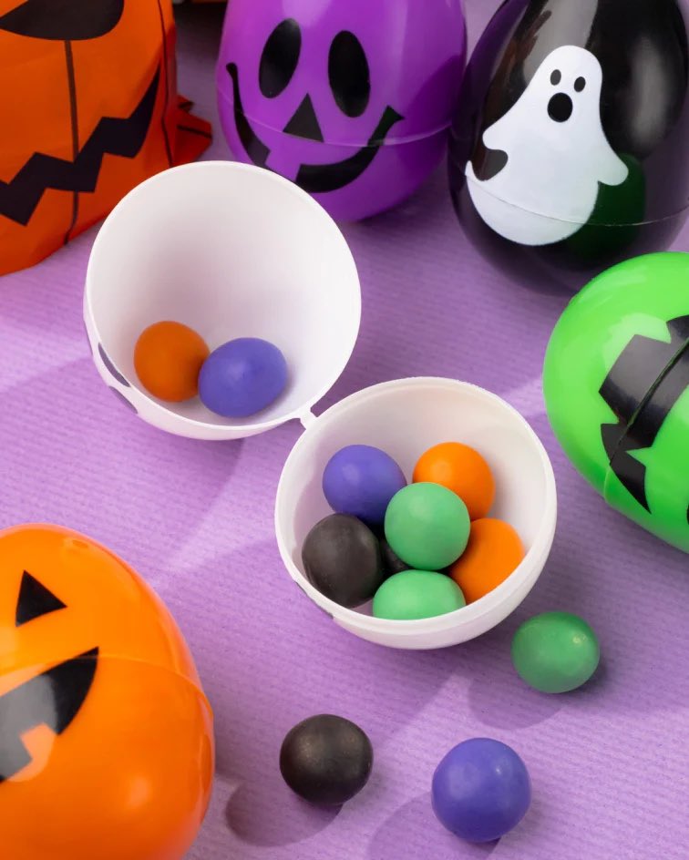 zisnella's tweet image. Llegaron los chocolates más espeluznantes 👻 
zisnella.com