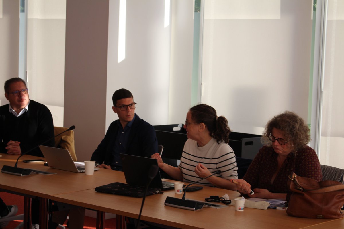 Les élu·es du Pôle Écologiste se retrouvent autour d'un séminaire de travail, pour acter la stratégie sur le budget 2025 et définir les priorités politiques de l'année à venir.