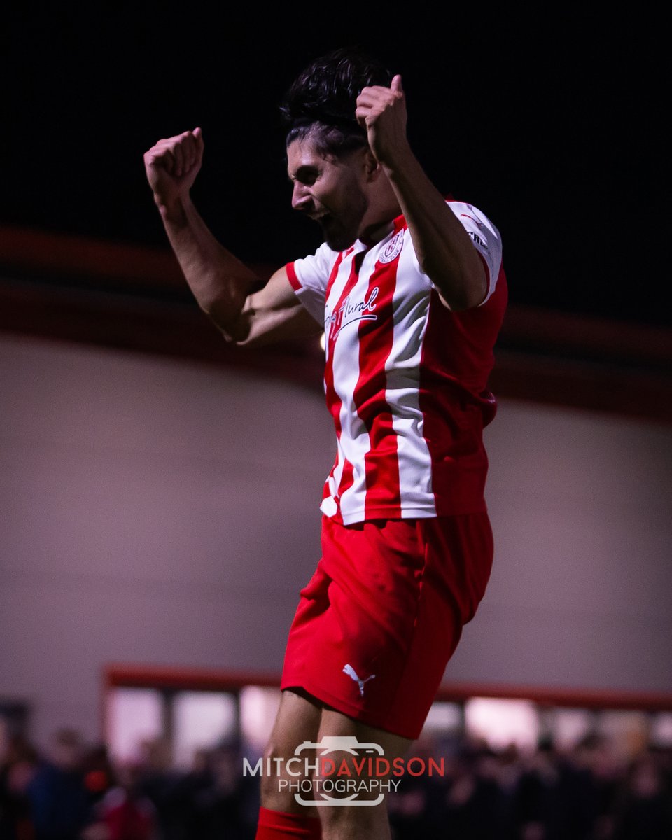 Emirates FA Cup (@emiratesfacup) on Twitter photo Remember the name ⭐️
Scott Pollock was at the double to see <a href="/BrackleyTownFC/">Brackley Town FC</a> into the #EmiratesFACup first round 🏆 Remember the name ⭐️
Scott Pollock was at the double to see <a href="/BrackleyTownFC/">Brackley Town FC</a> into the #EmiratesFACup first round 🏆