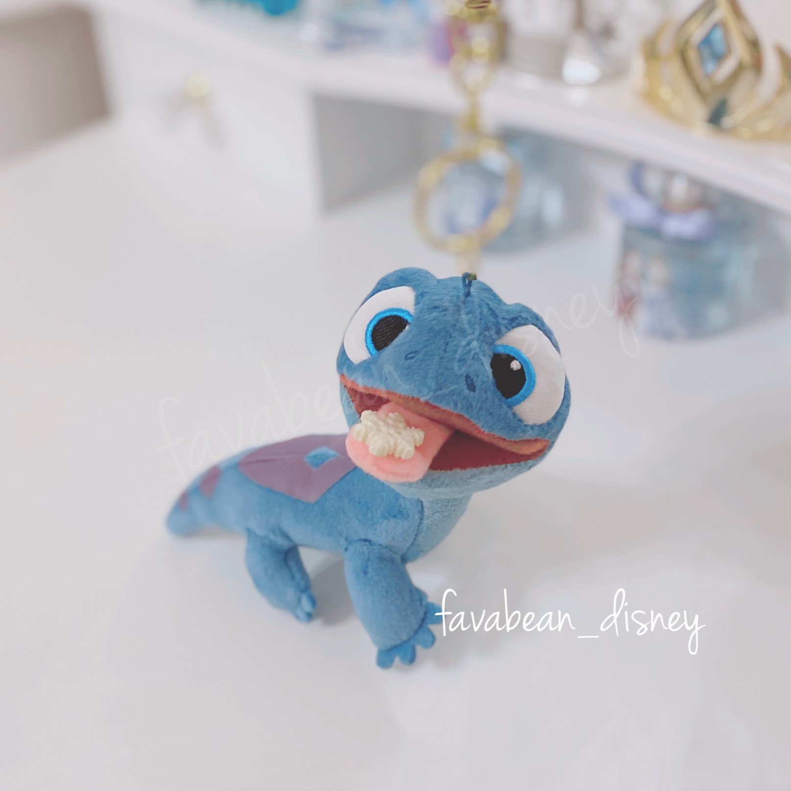 サラマンダー ぬいぐるみキーホルダー・キーチェーン アナと雪の