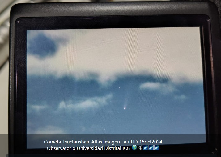 edisuarezt's tweet photo. Fotografía: Observatorio LatitUD
Título: cometa entre las nubes Bogotánas
Fecha: 15 oct 2024, 6:38pm
Canon 60DA, 4seg https://t.co/RQwt7hZu62