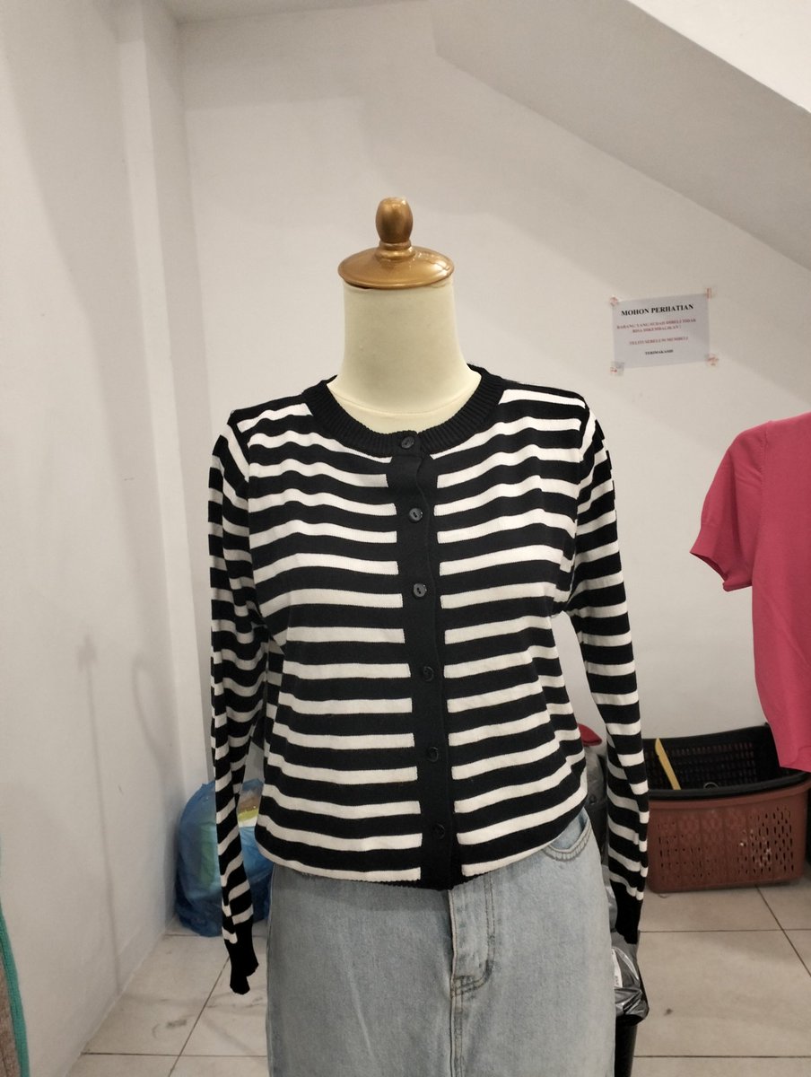 serba preloved murah n lucyu◍✿☉。 tweet media