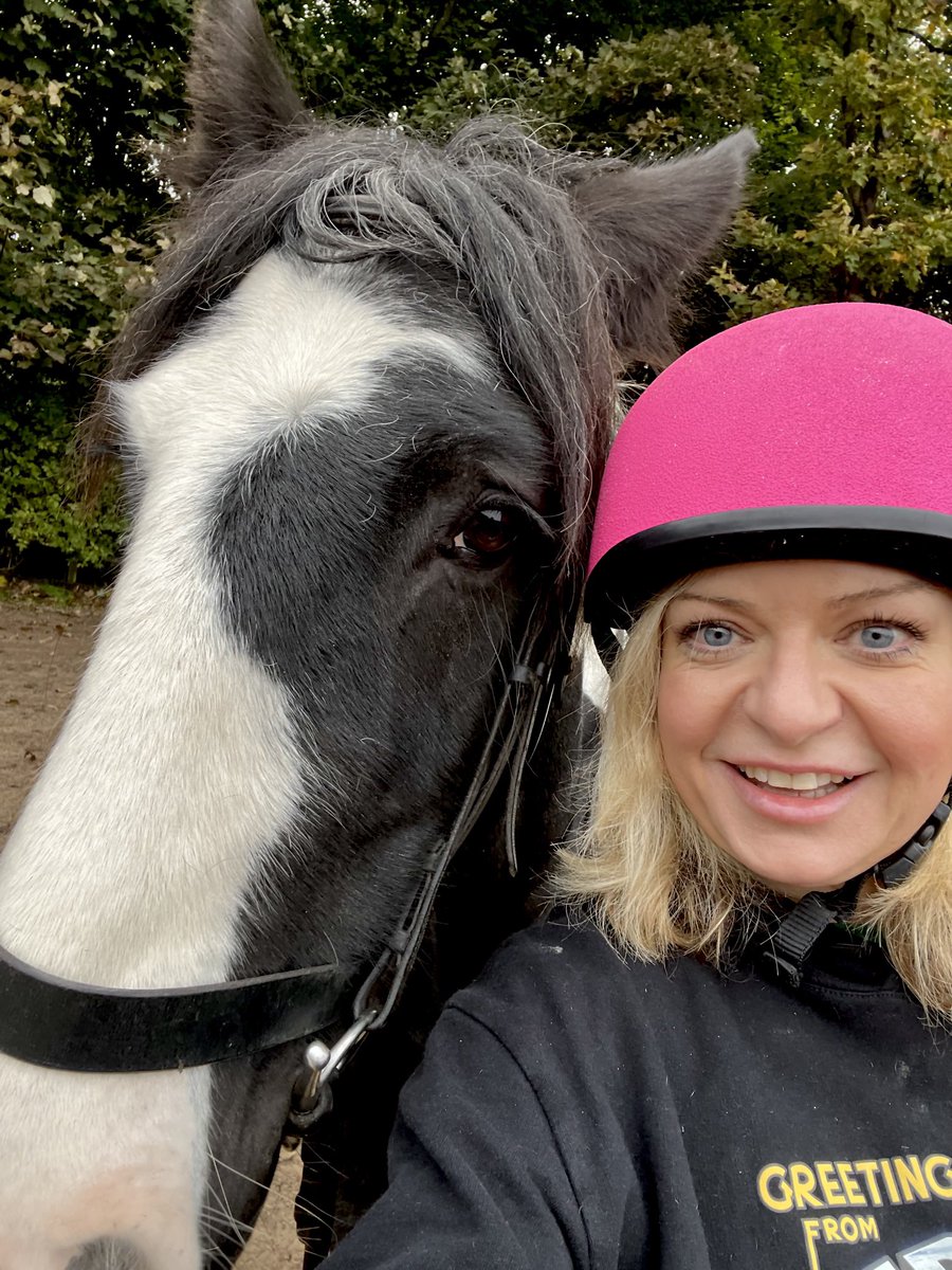 Sarah Simons tweet media