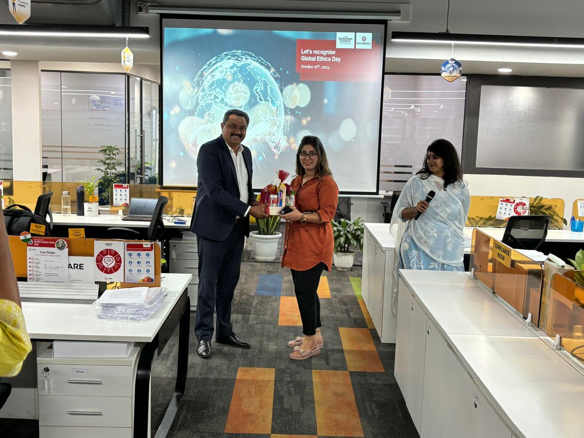 SunSourceENERG's tweet image. Today, we celebrated #GlobalEthicsDay ! Ethics is the cornerstone of our organization, guiding our actions and decisions. To commemorate this special day, we organized a series of activities to reinforce our commitment to #EthicalPrinciples.

#SunSourceEnergy