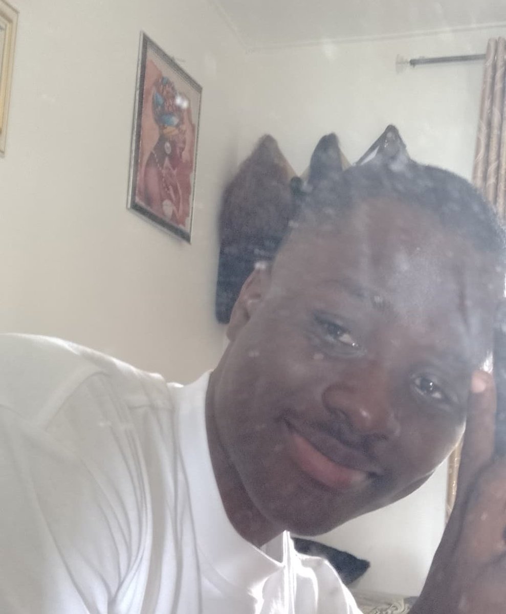 Yetheartist tweet media