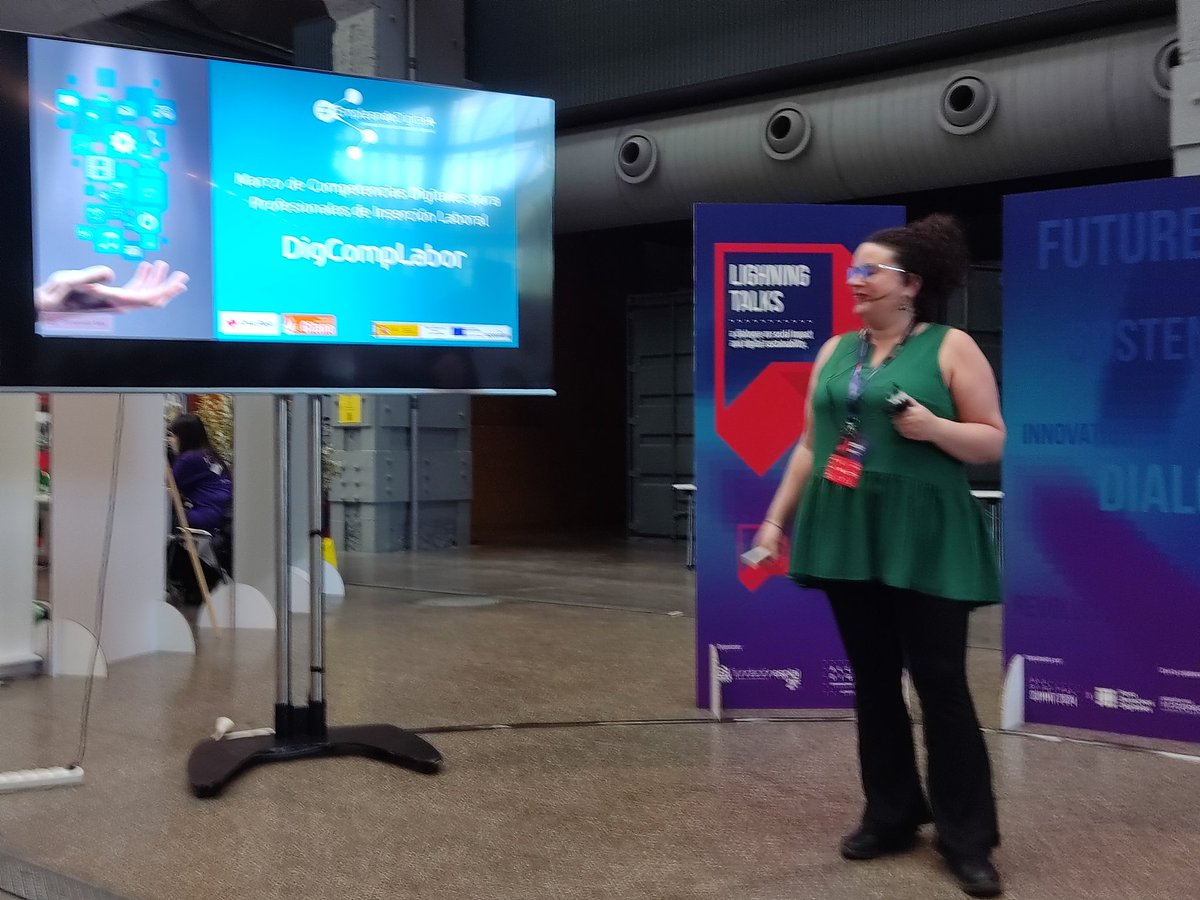 Fernando Cuevas (@cuevasalv) on Twitter photo Lara <a href="/LaraVidalGlez/">Lara Vidal</a> de <a href="/CruzRojaEsp/">Cruz Roja Española</a> presenta el Marco de Competencias Digitales para profesionales de Inserción Laboral #DigCompLabor #EmpleandoDigital en #AllDigitalSummit en <a href="/LaNaveMadrid/">La Nave</a> #ADSummit2024 #ForoDerechosDigitales Lara <a href="/LaraVidalGlez/">Lara Vidal</a> de <a href="/CruzRojaEsp/">Cruz Roja Española</a> presenta el Marco de Competencias Digitales para profesionales de Inserción Laboral #DigCompLabor #EmpleandoDigital en #AllDigitalSummit en <a href="/LaNaveMadrid/">La Nave</a> #ADSummit2024 #ForoDerechosDigitales