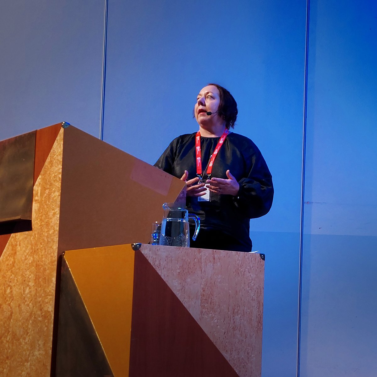 Höstens nätverksträff är igång och är starskottet för SND:s projekt ”Forskningsdata – från ax till limpa”.  <a href="/EvaStenskold/">Eva Stensköld</a>  gav oss en introduktion till projektet: ”Vi börjar med en kartläggning, vad är nuläget. Sen ser vi vilket önskat läge vi vill ha och hur vi sen når dit”