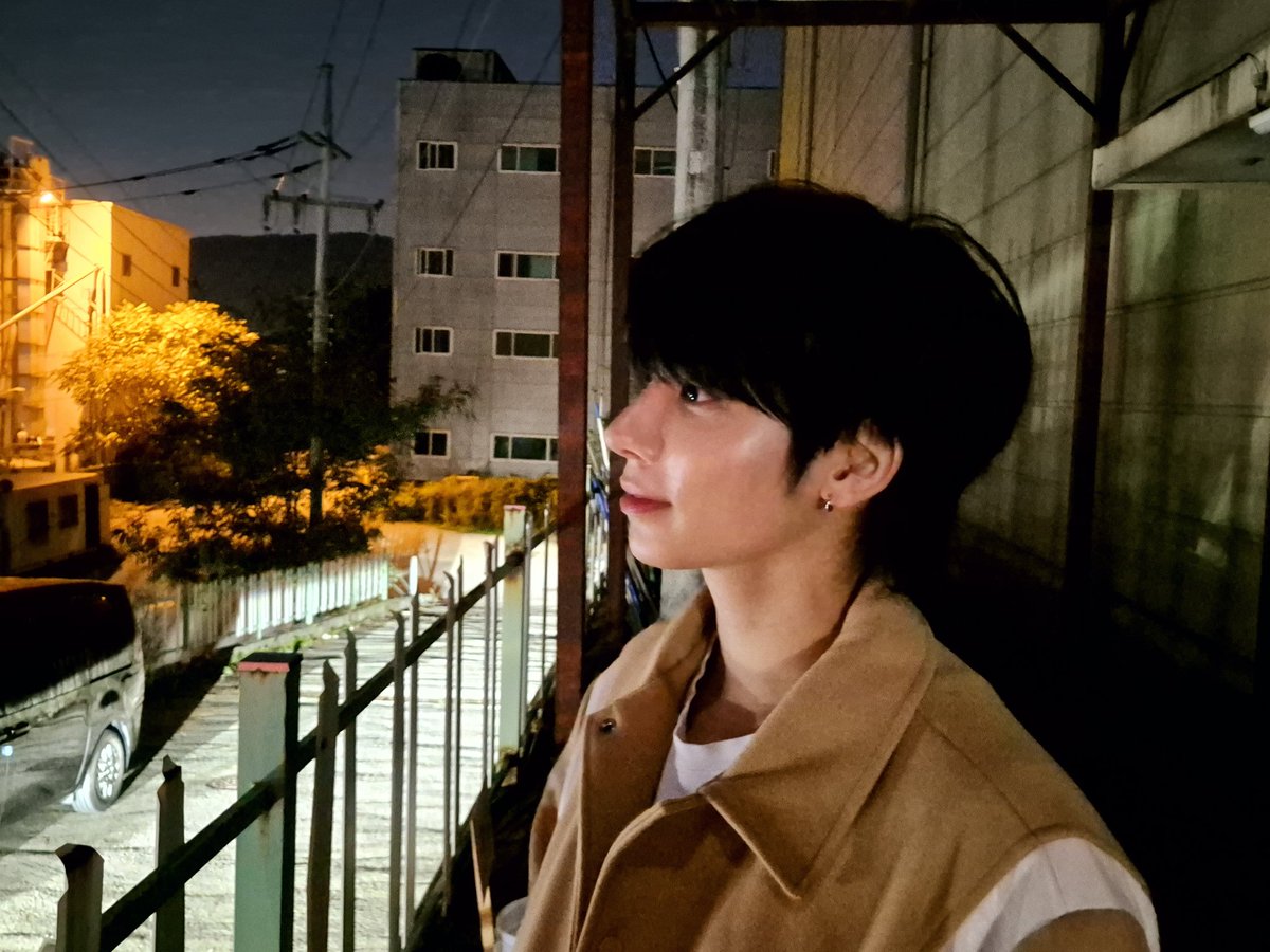 🐿: 수빈이형이 방금 찍어준 사진이야