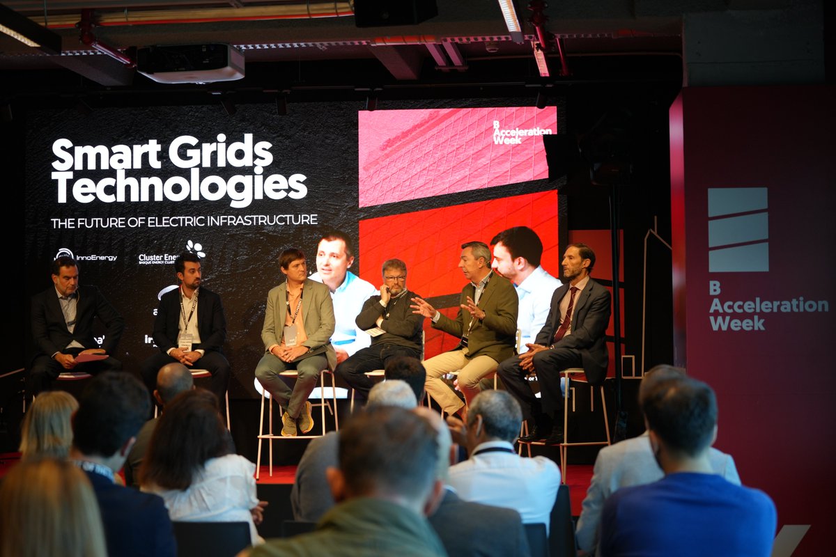 BAT_Tower's tweet photo. As part of the #BAccelerationWeek, the panel "Smart Grids Technologies: The Future of Electric Infrastructure" brought together top industry leaders to discuss how technologies are transforming the energy landscape towards a more #sustainable, #efficient, and #resilient future🔋 https://t.co/oVcGoIQ6lq