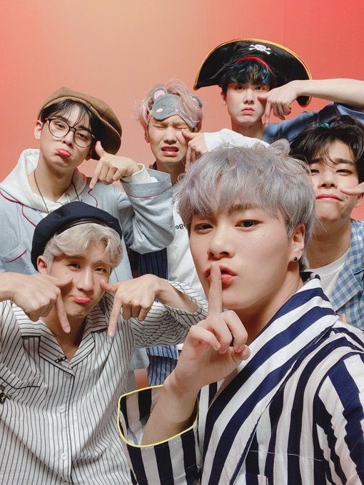 zaki_mint's tweet photo. やばい🤭
ASTROで溢れかえってるの凄く楽しい🥹💕止まらない😆💕

I vote for #astro at #2024MAMAVOTE
@offclASTRO https://t.co/XjP8jR1JxL
