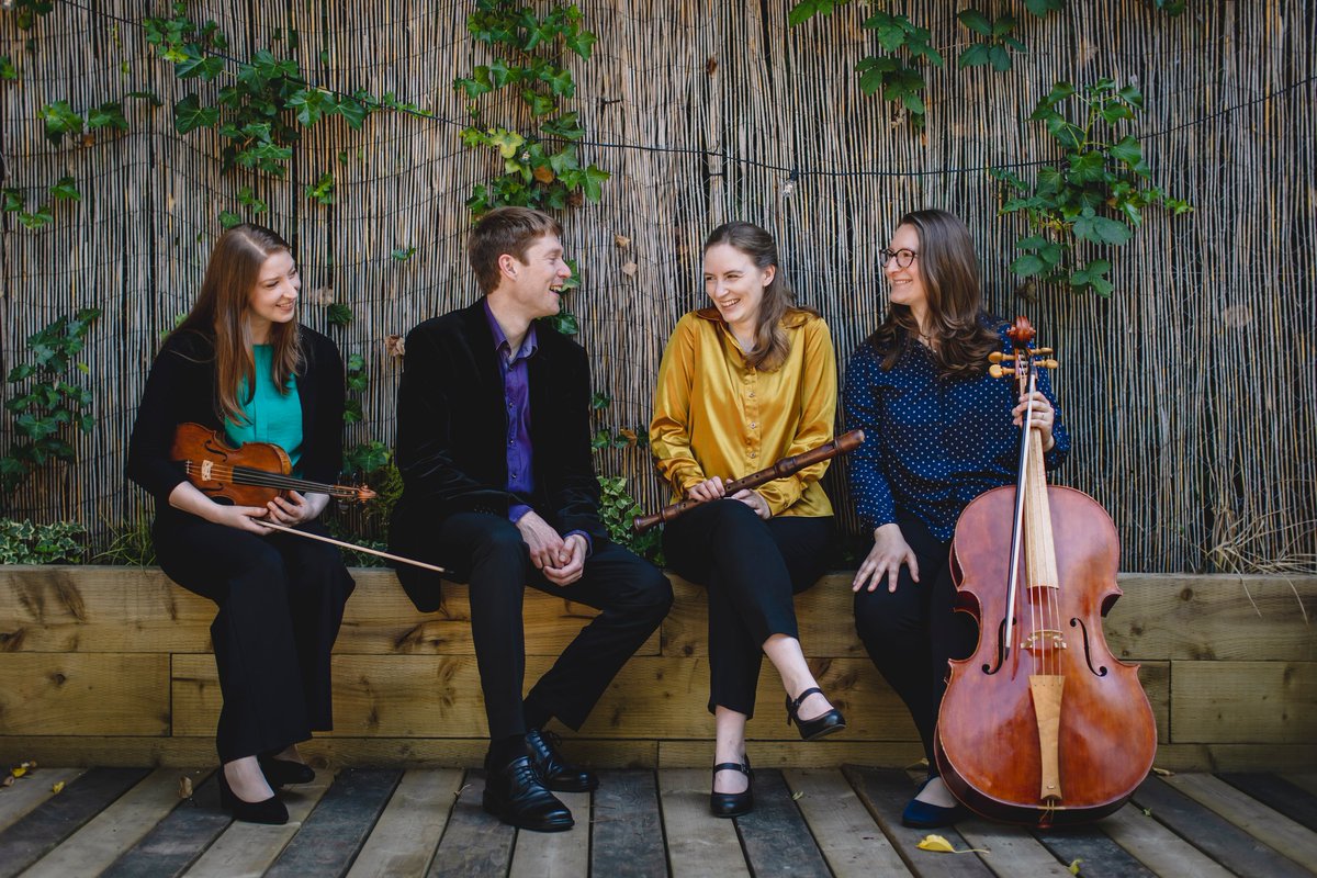 Welcome to #UoY’s new Artists-in-Association - @EnsembleHesperi! 🎶

 As part of their residency, Ensemble Hesperi will be leading an introductory Historical Performance workshop this afternoon -  open to ALL instrumentalists! 🎻

ℹ️Please contact us for more information