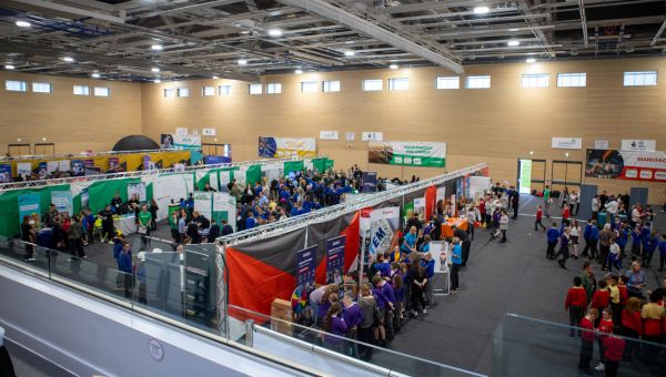 #STEMFest Sunderland Success! 🎉
STEMFest took centre stage last week at the iconic Beacon of Light Sunderland, welcoming over 3,000 schoolchildren from across the North East, along with 65 exhibitors representing a broad range of #STEM related sectors.
🚀 rtcnorth.co.uk/news-article/s…