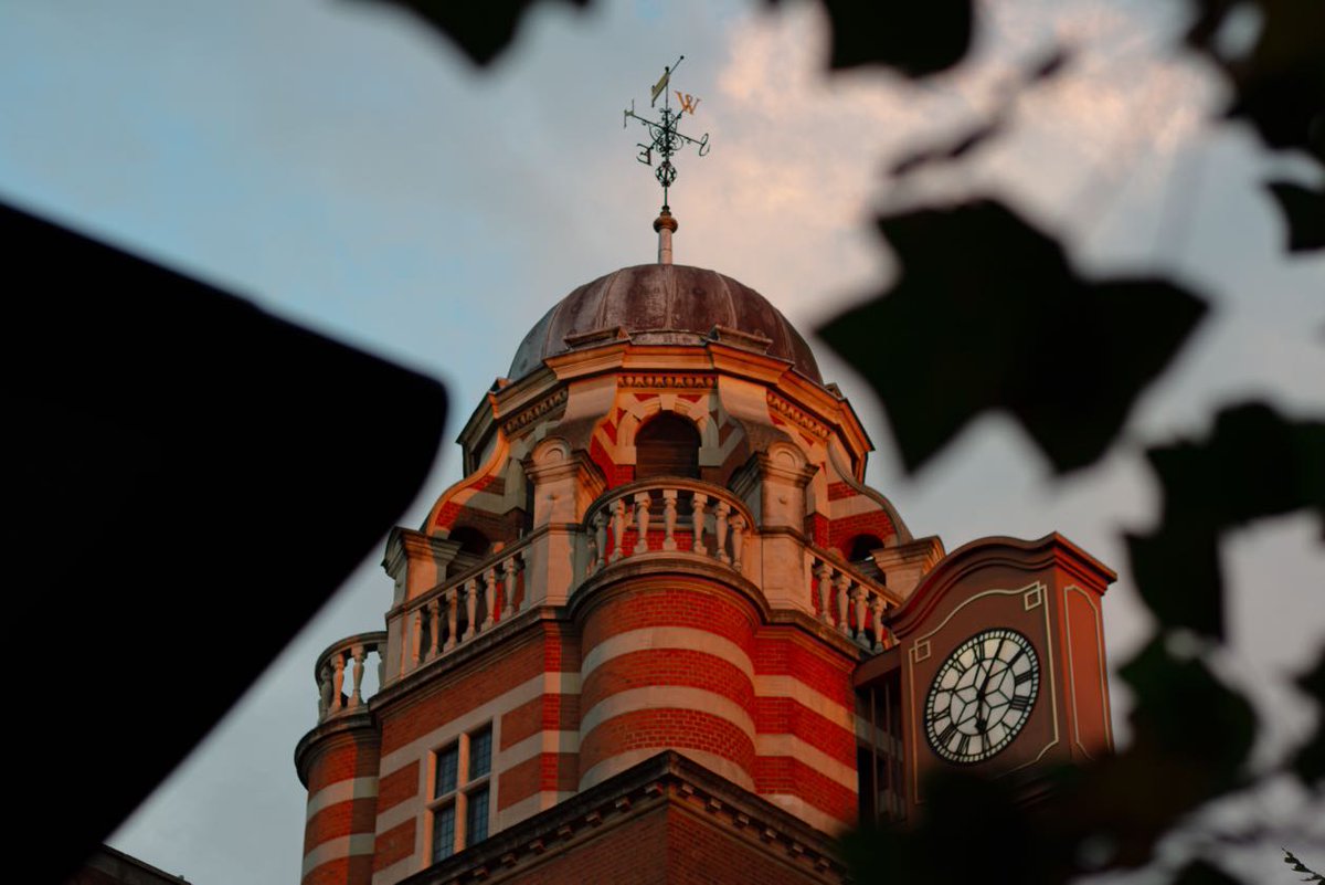We love this beautiful shot of College Building through the trees 🍂❤️ Thank you to Raza Ali for sharing this!📸
